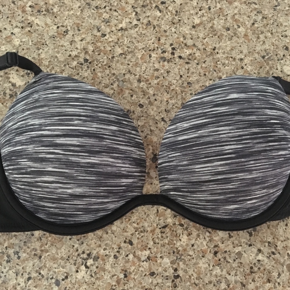 Victorias secret pink bombshell bra